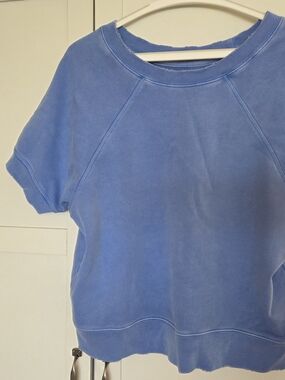 Serra Washed Blue Short-Sleeve Sweatshirt